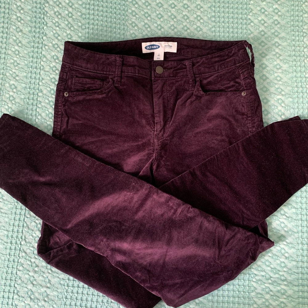 Womens Old Navy Rockstar Super Skinny Velvet jeans. Size 6 Tall